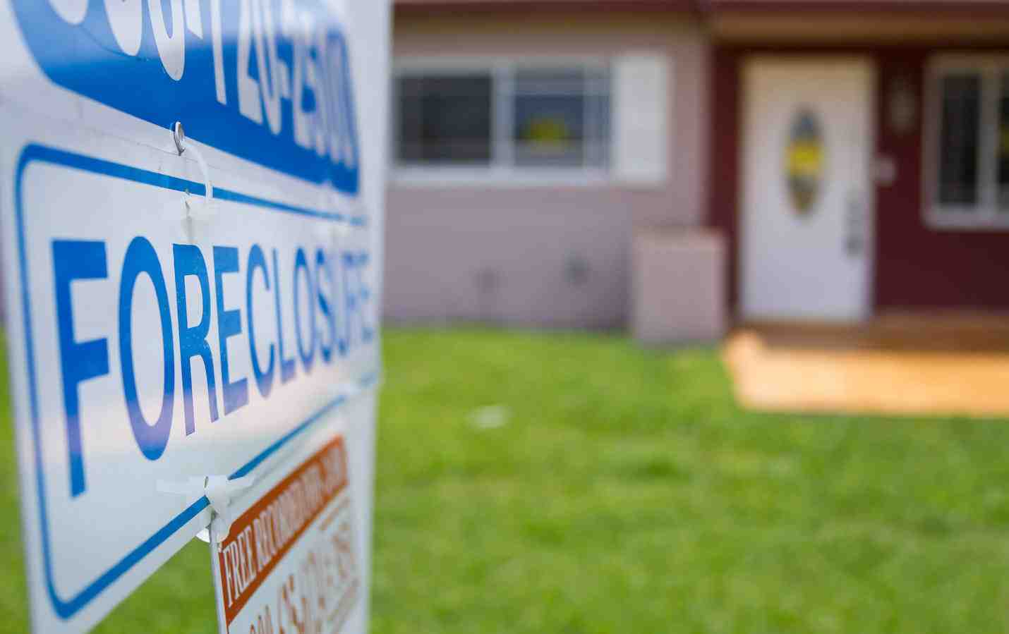 What type of mortgage is right of foreclosure?