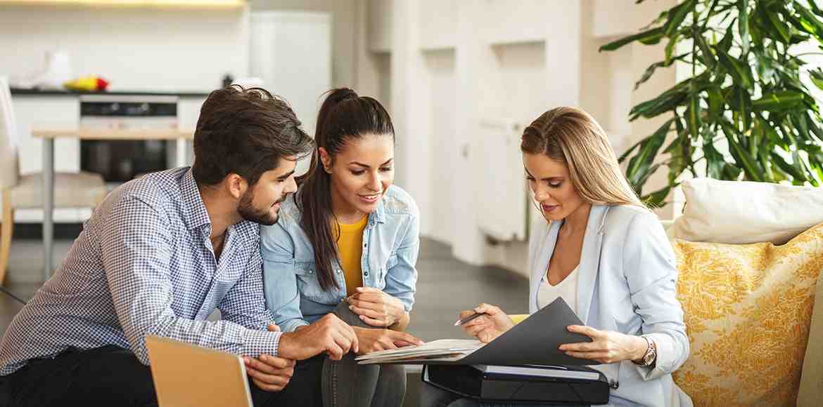 What is the difference between a note and loan?